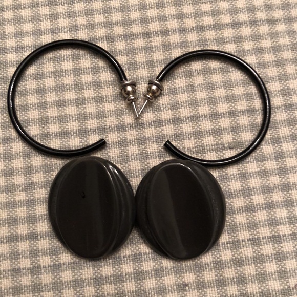 Vintage 80’s Metal Earrings Black Hoops & Charcoal Bevelled Ovals Pierced - #435 - Picture 9 of 9